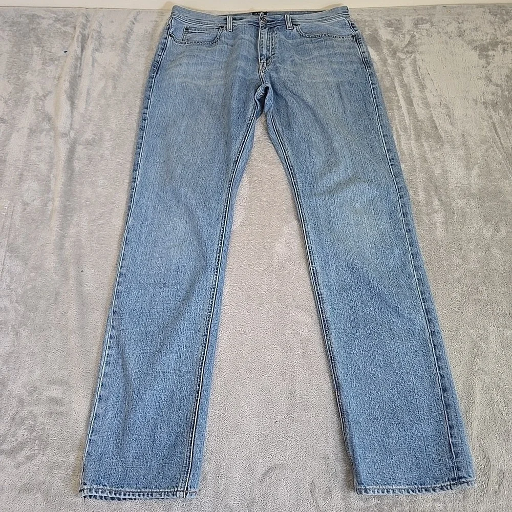 J. Crew Jeans Mens 34/34 Blue Light Wash Sutton Straight Leg Denim Casual